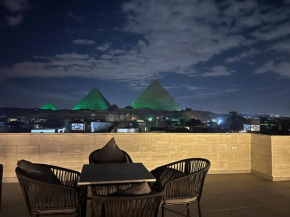 Sphinx and Pyramids Hotel